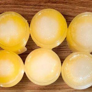 Sugar body scrub